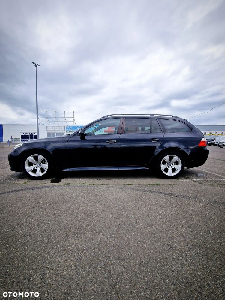 BMW Seria 5 525d - 2