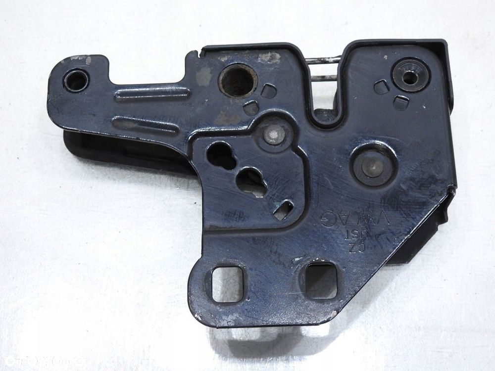 ZAMEK MASKI AUDI A6 C6 - 4