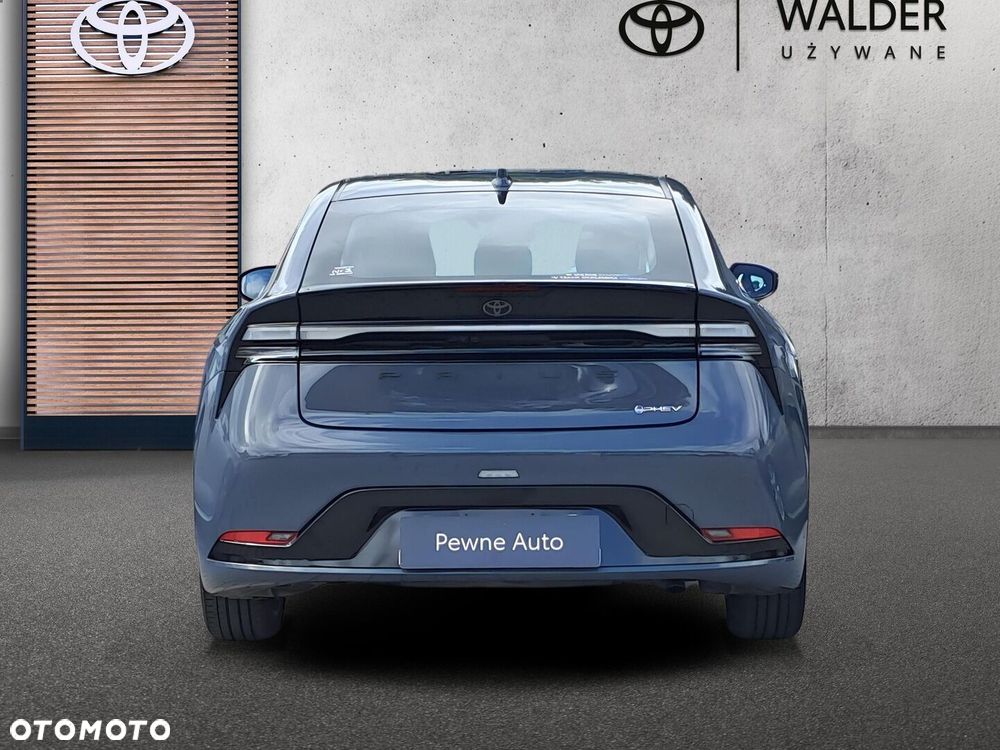 Toyota Prius - 7