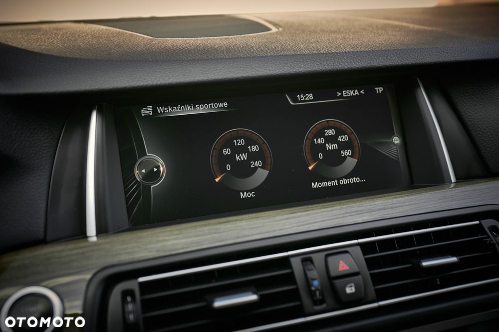 BMW Seria 5 525d xDrive Modern Line - 33