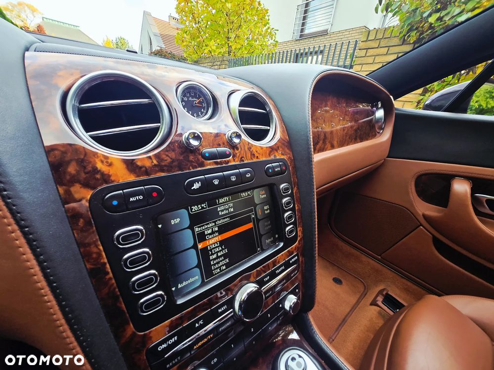 Bentley Continental GT Standard - 10