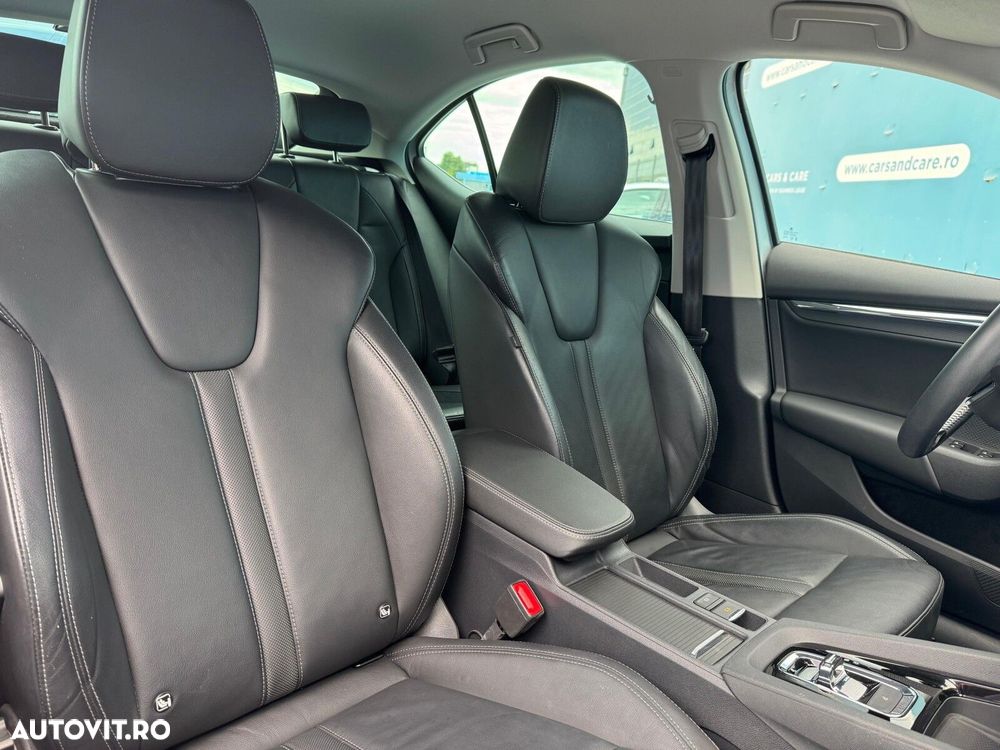 Skoda Octavia 2.0 TDI DSG Style - 17