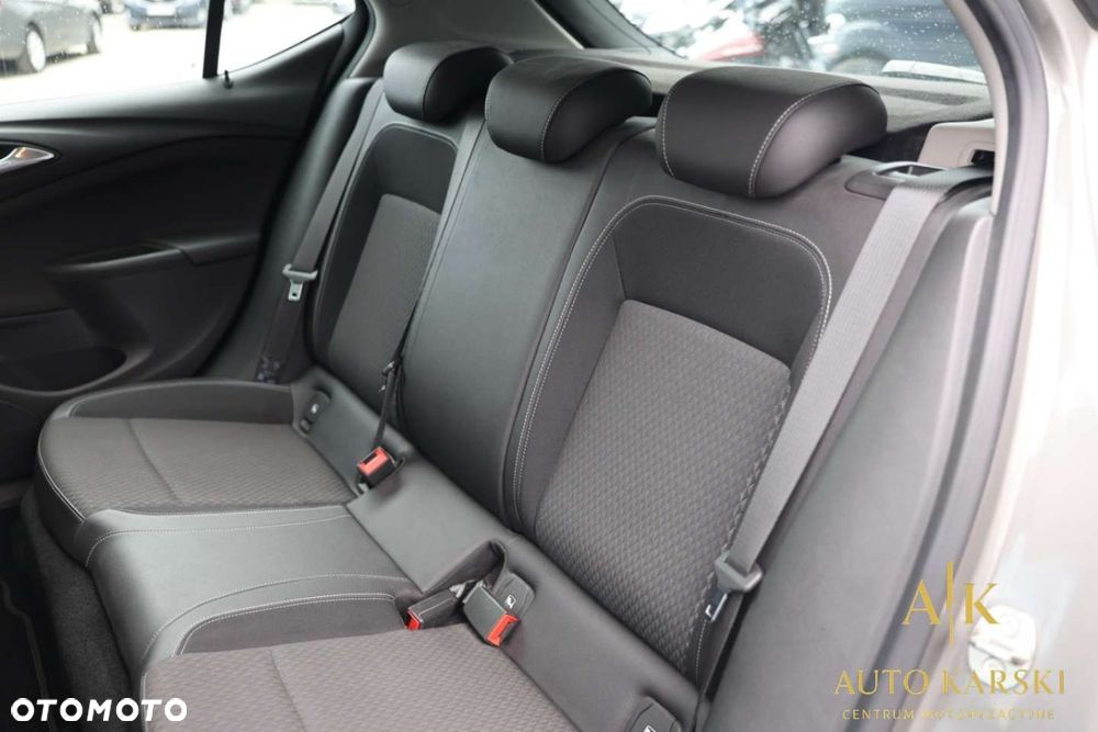 Opel Astra - 34