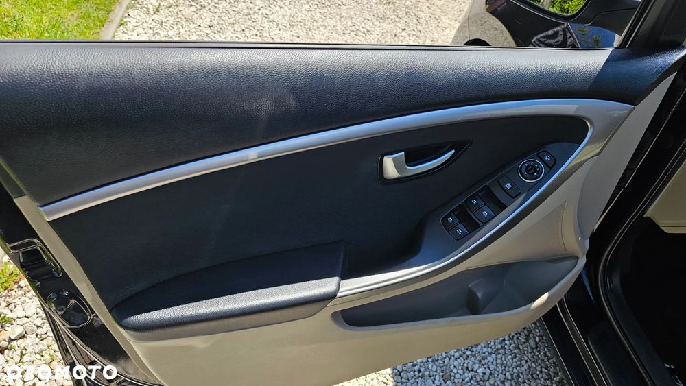 Hyundai i30 1.6 Automatik Trend - 19