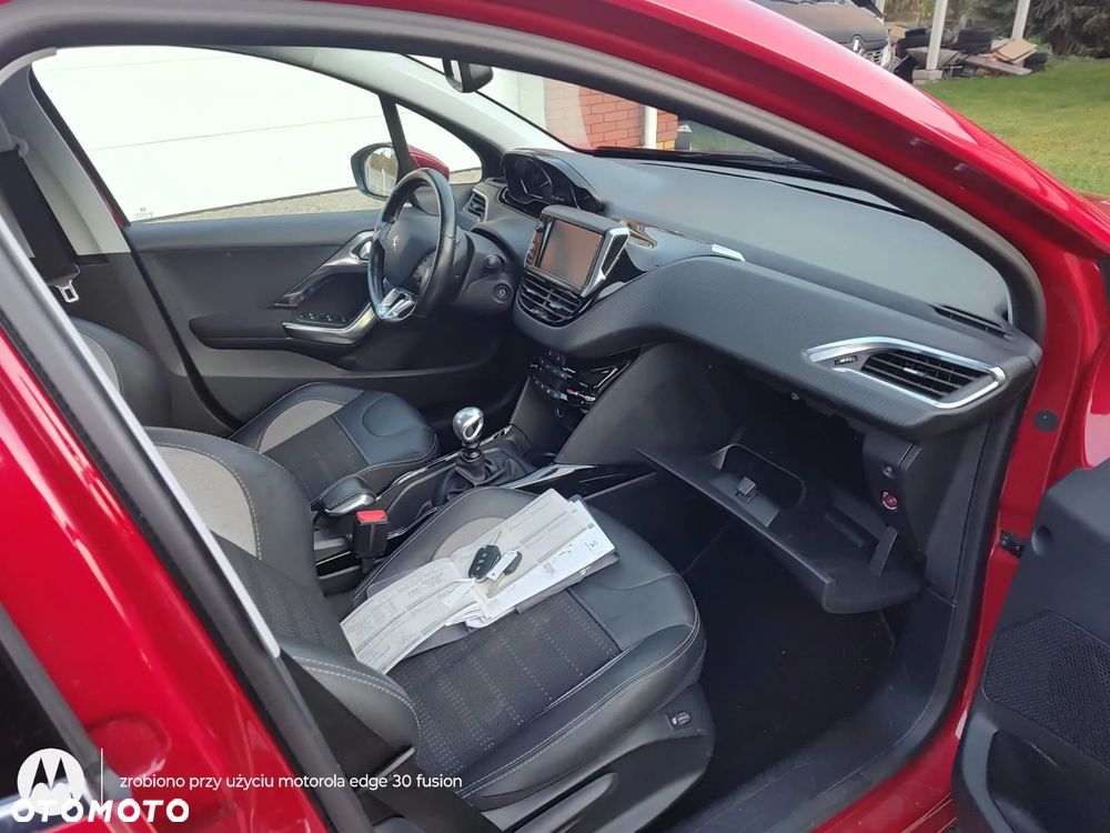 Peugeot 2008 BlueHDi FAP 120 STOP & START Allure - 12