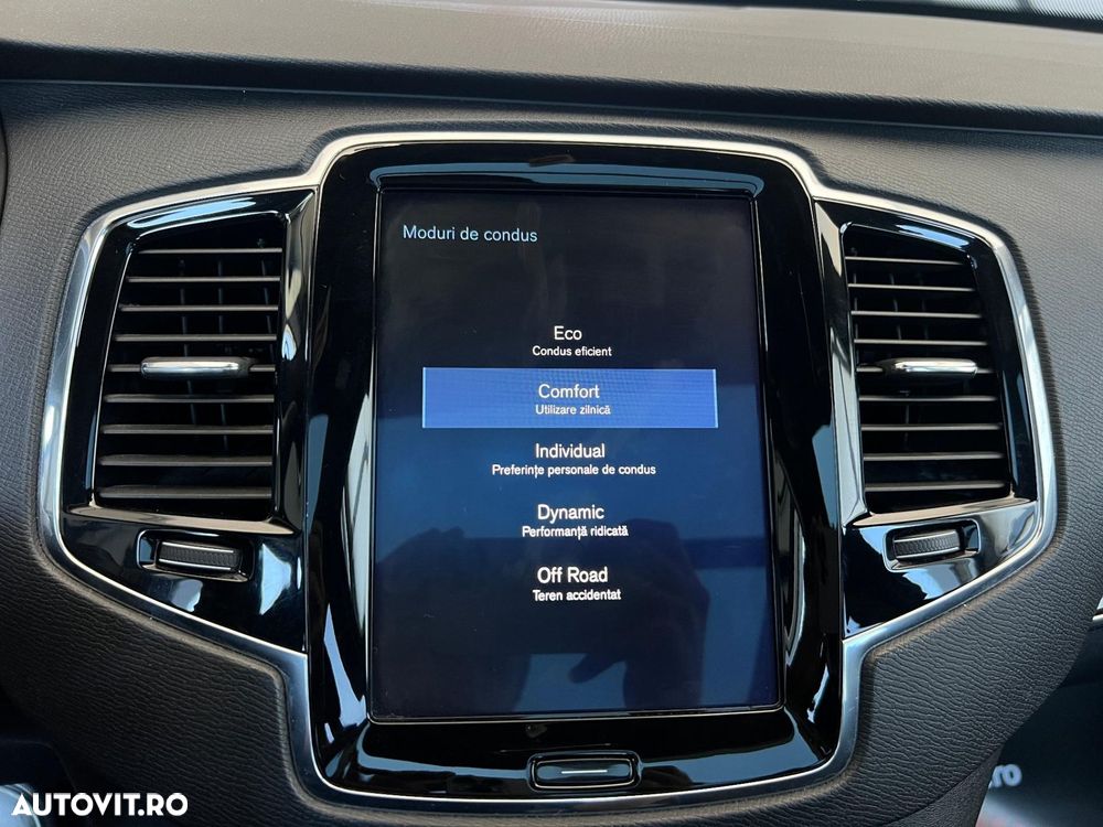 Volvo XC 90 - 22