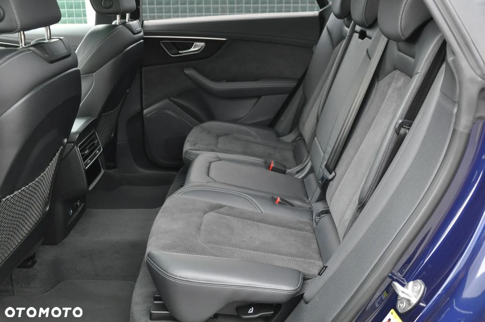 Audi Q8 50 TDI mHEV Quattro Tiptronic - 32