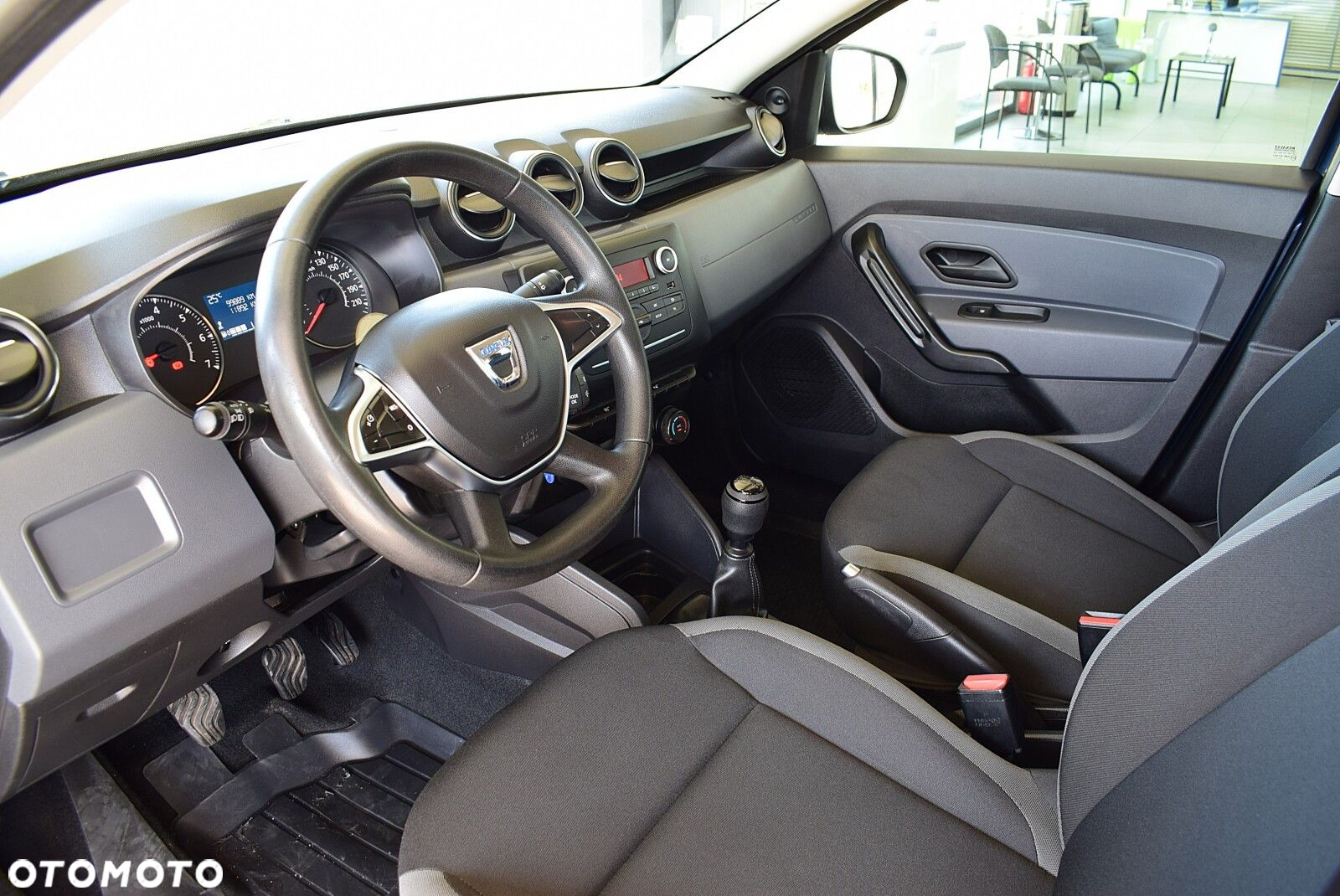 Dacia Duster 1.3 TCe FAP Essential - 10