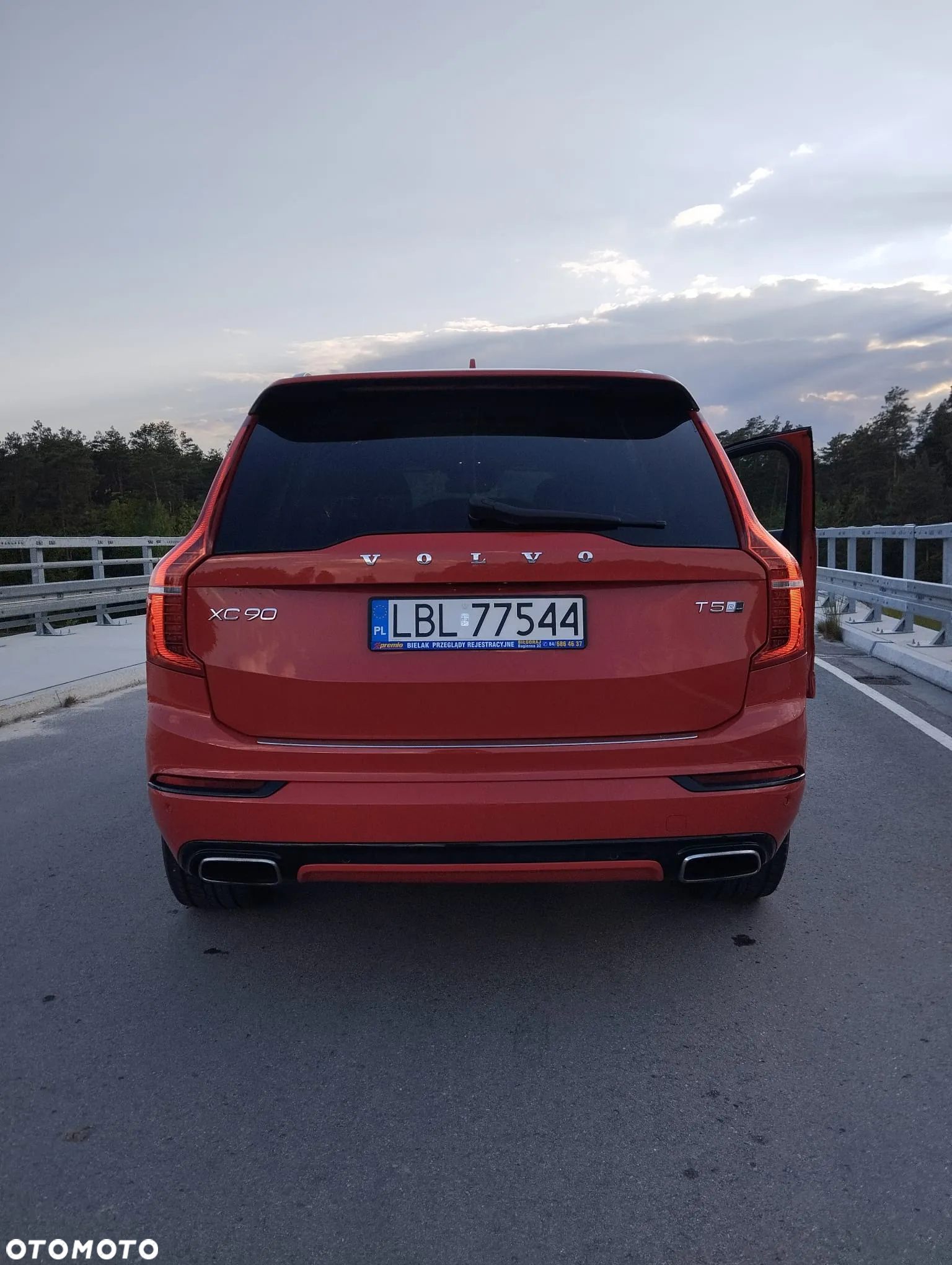 Volvo XC 90 T5 AWD R-Design - 13
