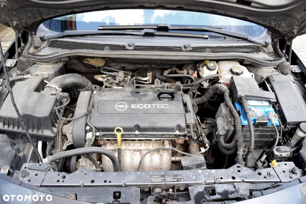 Opel Astra 1.6 Enjoy - 25