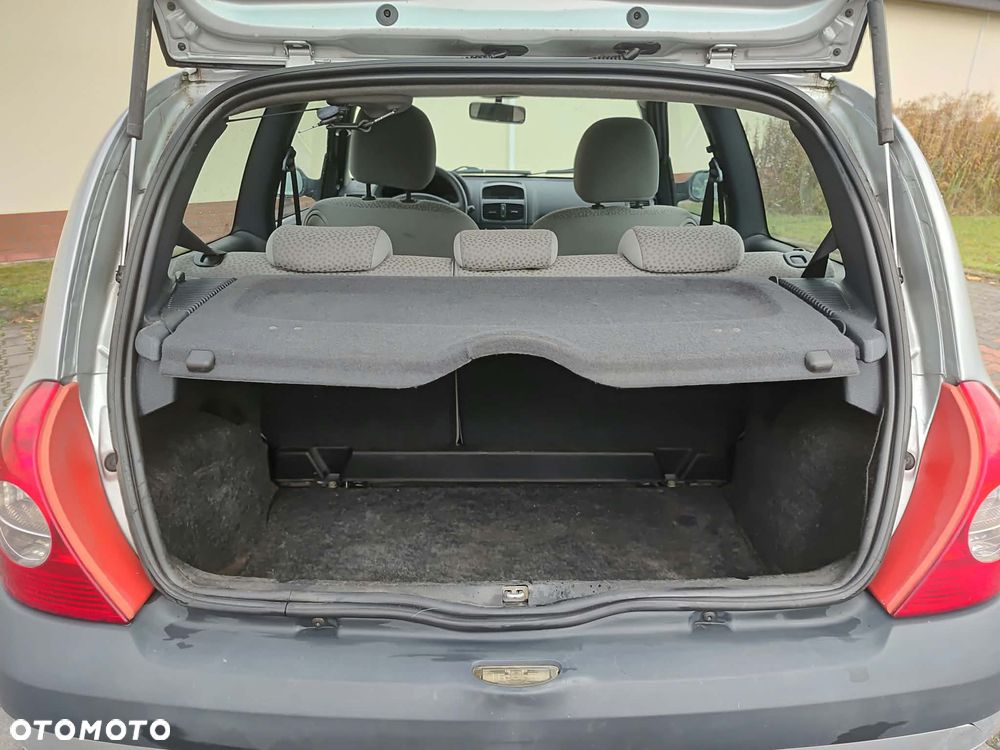 Renault Clio - 13