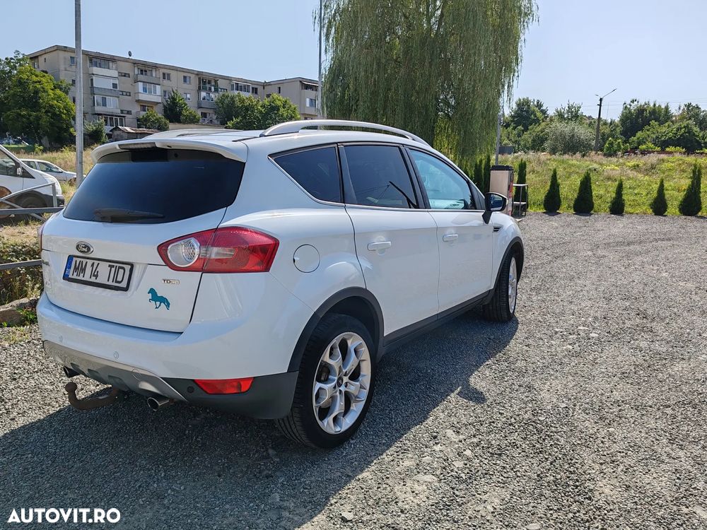 Ford Kuga - 12