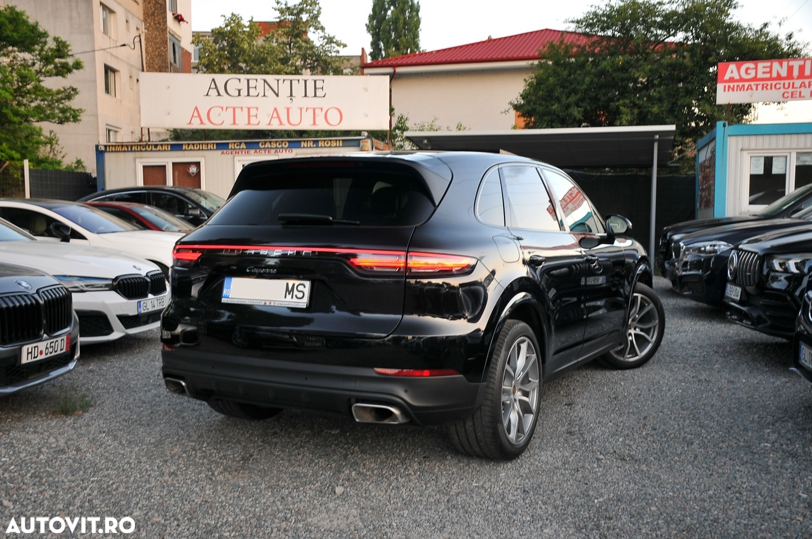Porsche Cayenne Standard - 5