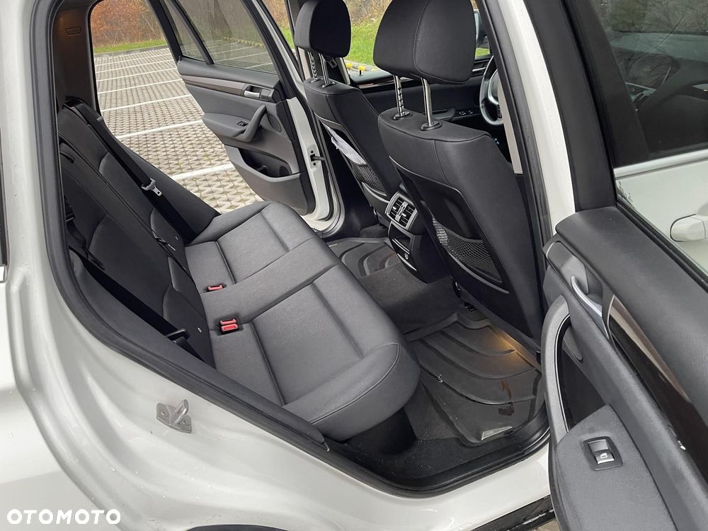 BMW X3 sDrive18d - 8