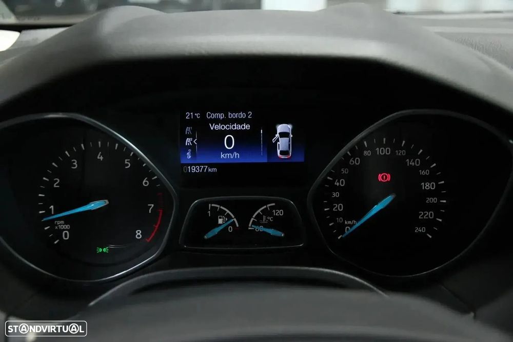 Ford Focus 1.0 EcoBoost Business - 21