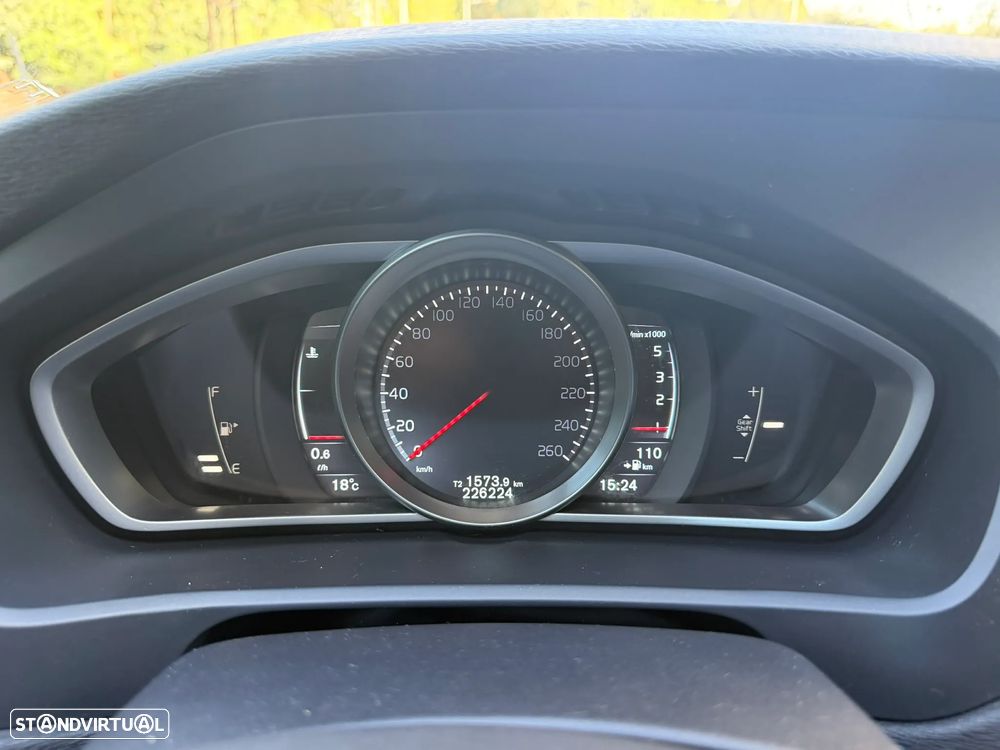 Volvo V40 1.6 D2 Summum - 23