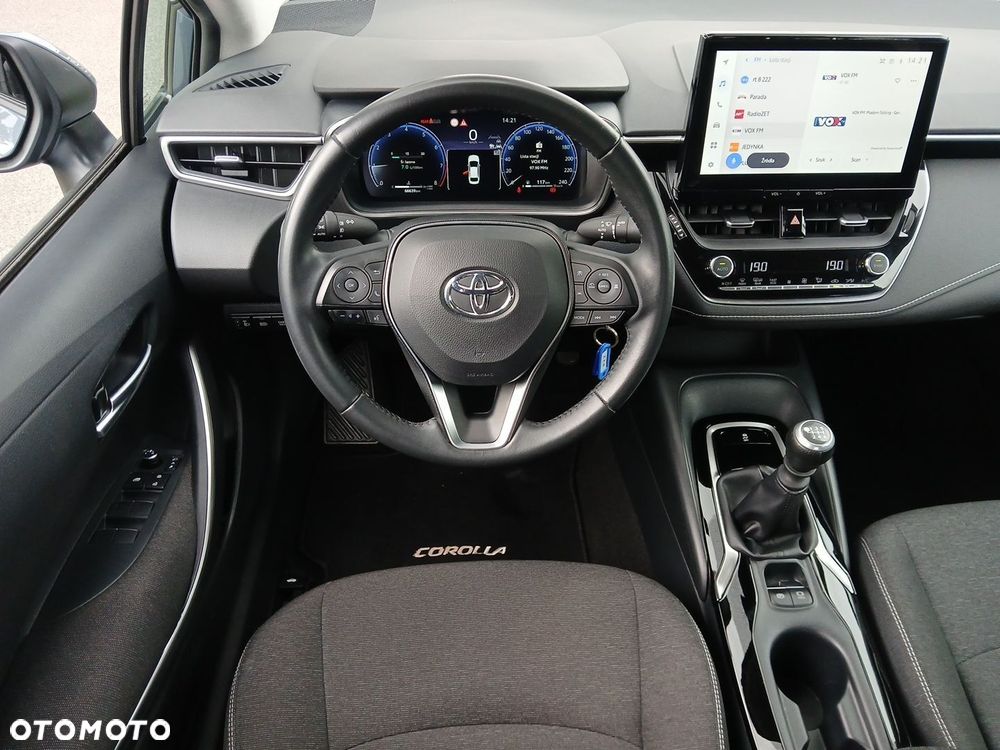 Toyota Corolla - 24