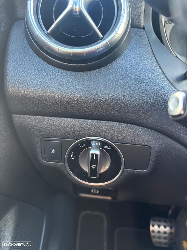 Mercedes-Benz CLA 220 CDI AMG Line Aut. - 23