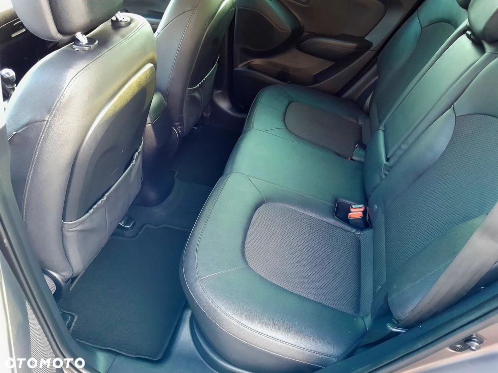Hyundai ix35 1.6 2WD Fifa World Cup Edition - 26