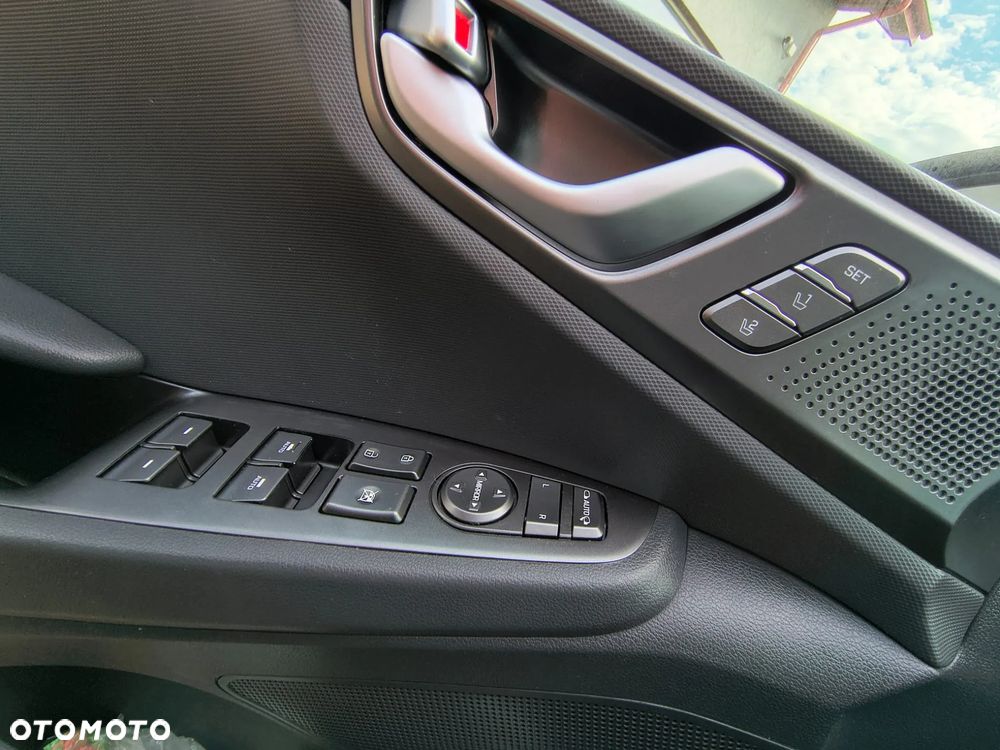 Hyundai IONIQ Hybrid Platinum - 12