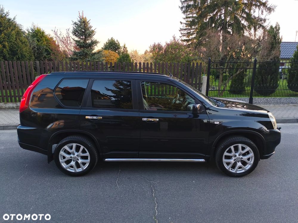 Nissan X-Trail 2.0 dCi 4x4 DPF Platinum - 8