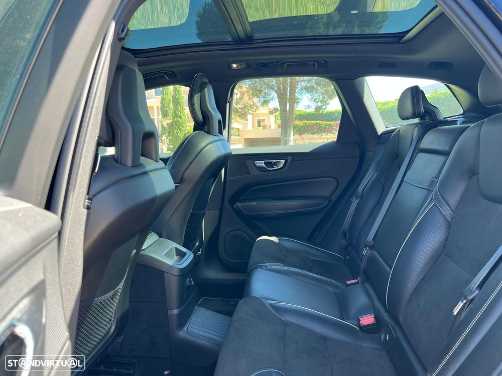 Volvo XC 60 2.0 T8 PHEV R-Design AWD - 8