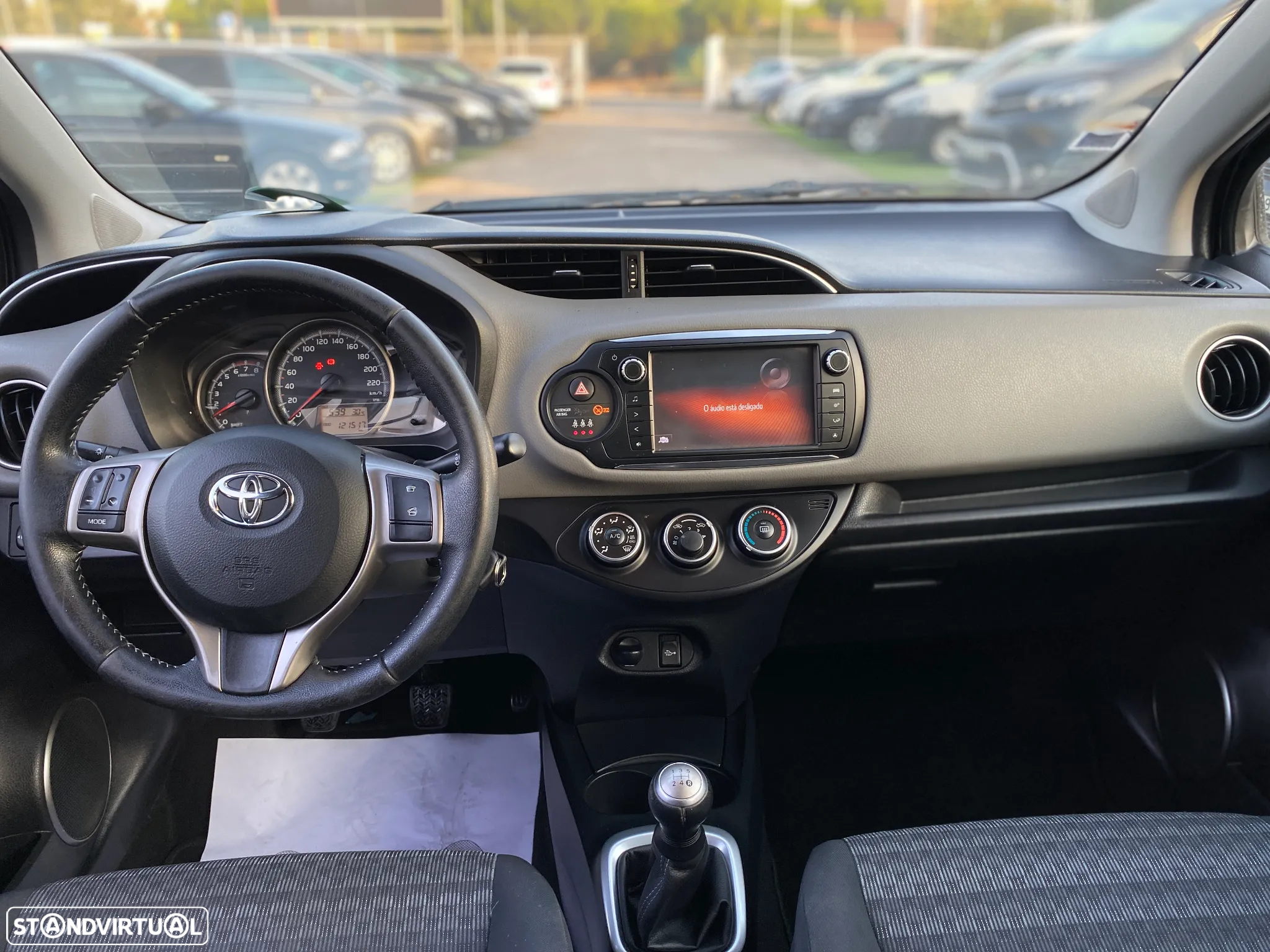 Toyota Yaris 1.0 VVT-i ACtive+AC - 9