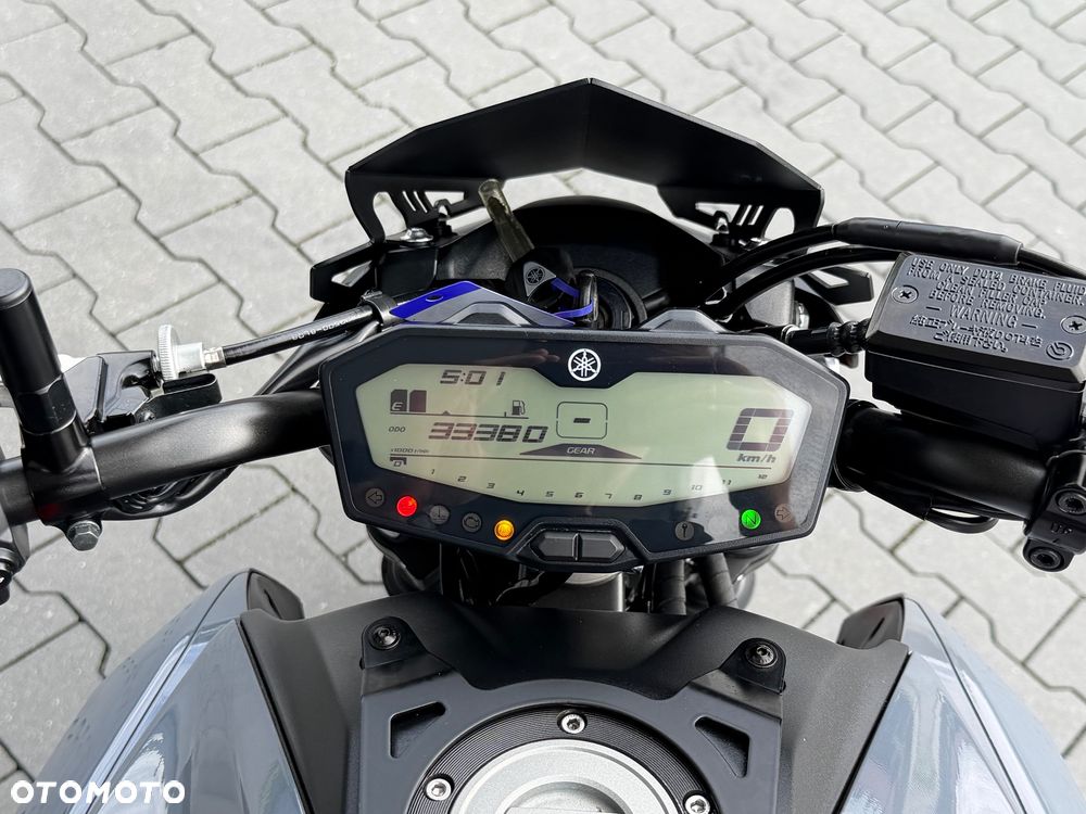 Yamaha MT - 24