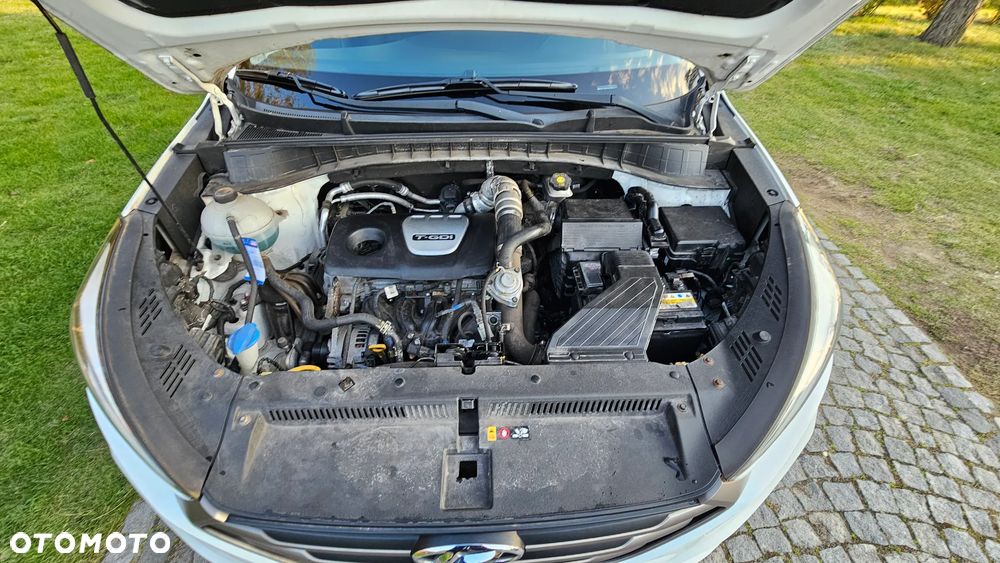 Hyundai Tucson 1.6 Turbo 2WD Navi - 25