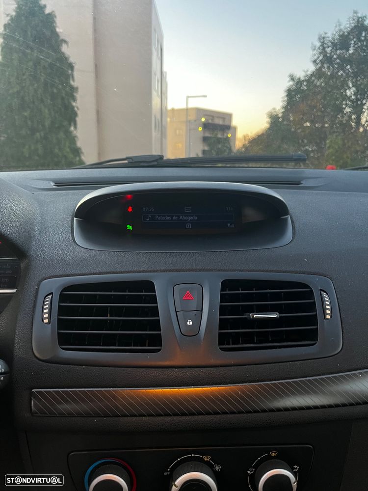 Renault Mégane Sport Tourer - 2