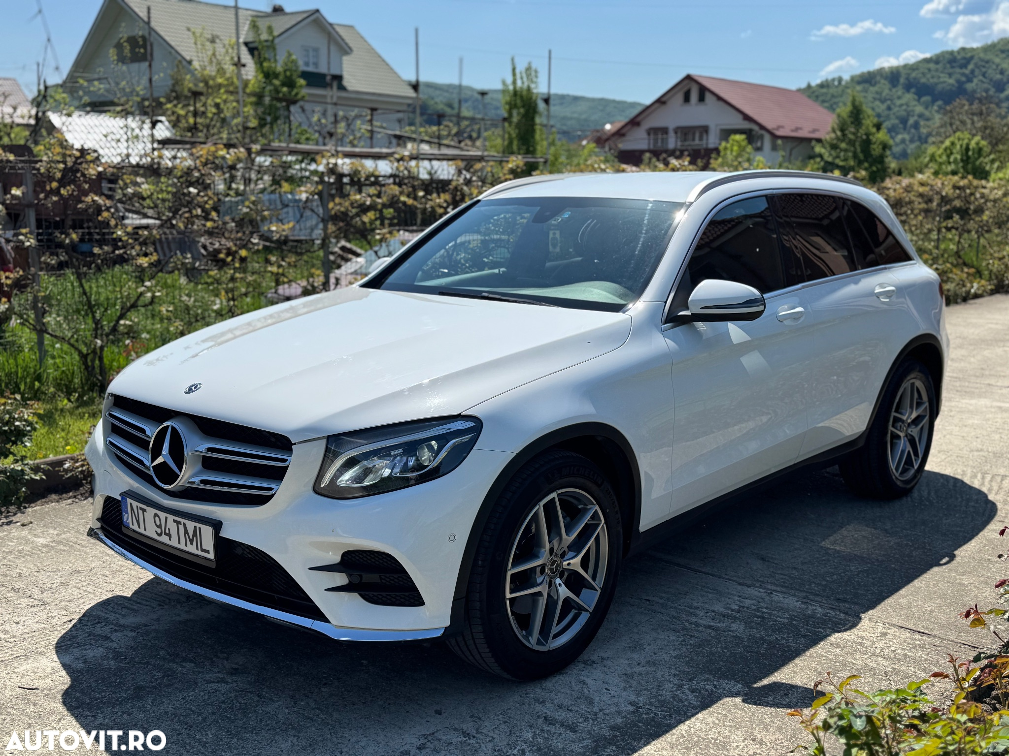 Mercedes-Benz GLC 250 d 4Matic 9G-TRONIC AMG Line - 3