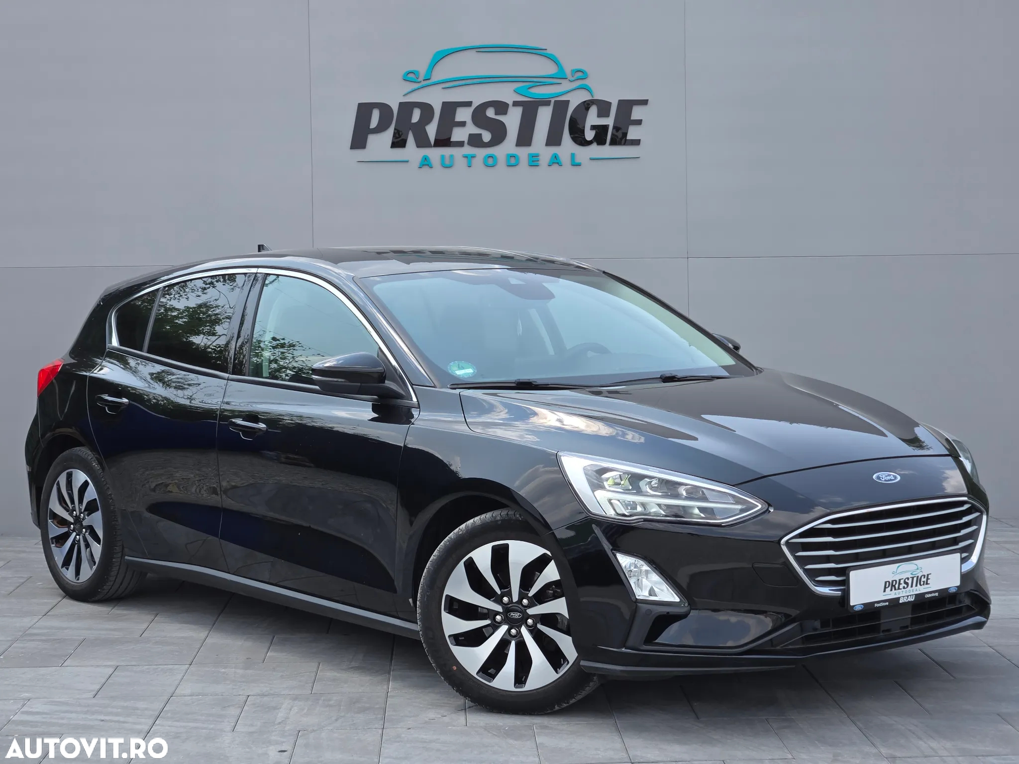 Ford Focus 1.0 EcoBoost Start-Stopp-System COOL&CONNECT DESIGN - 2