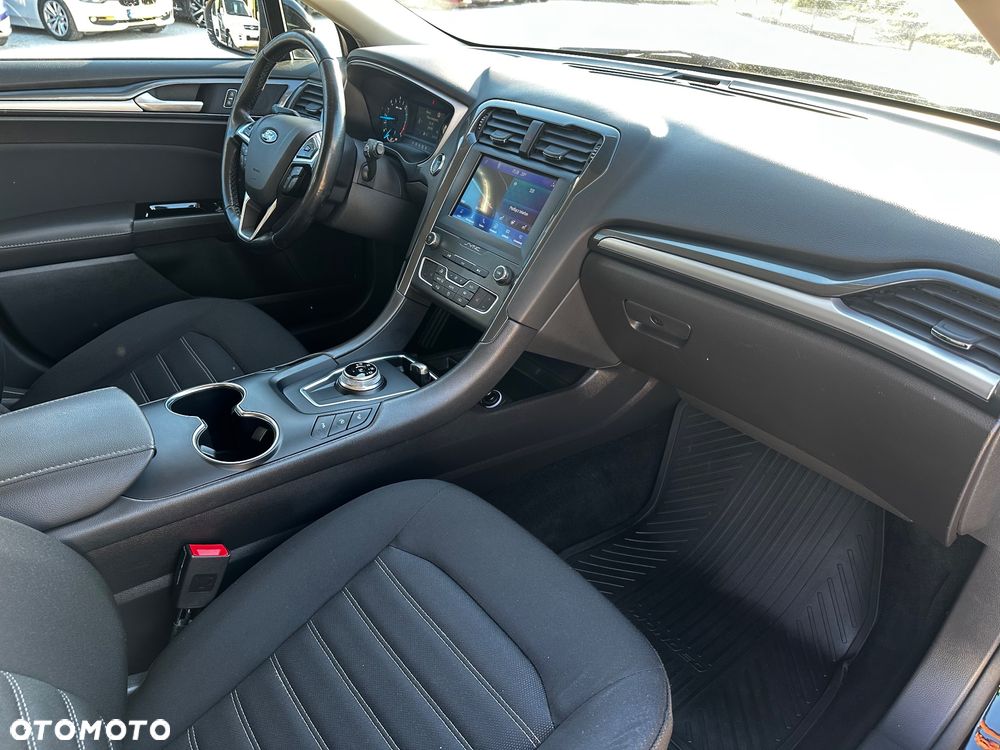 Ford Mondeo - 18