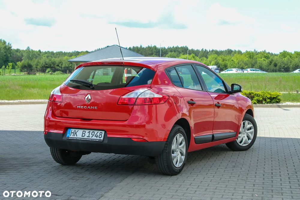 Renault Megane 1.6 16V 100 Expression - 8