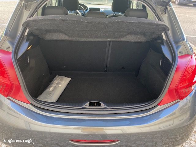Peugeot 208 1.2 PureTech Style - 11