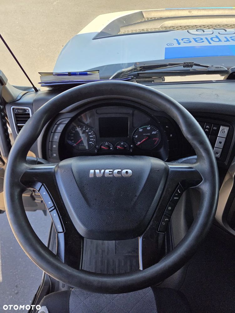 Iveco Stralis Hi-Way - 8