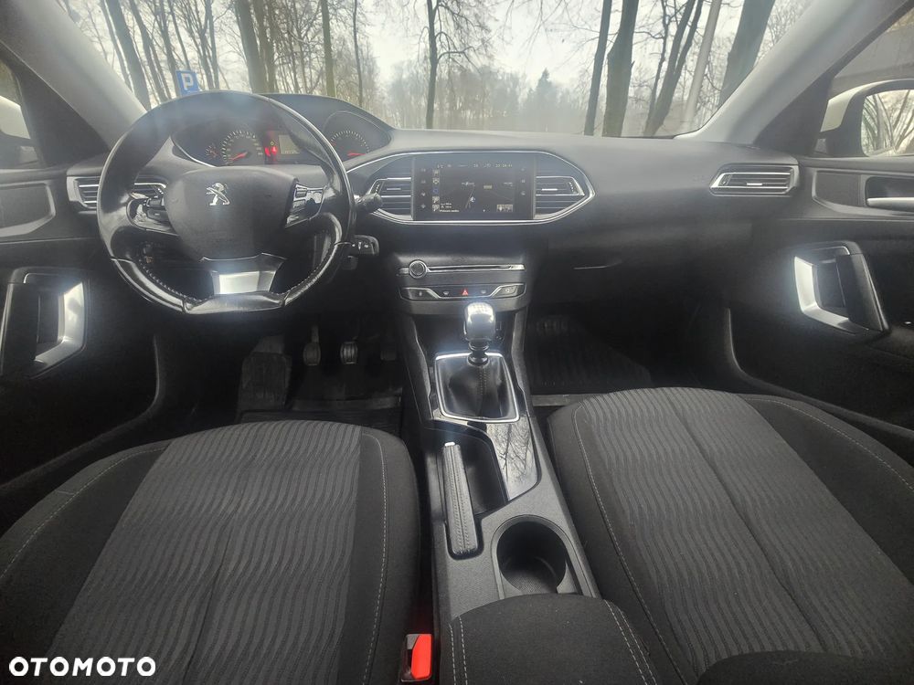 Peugeot 308 1.6 THP Allure - 13