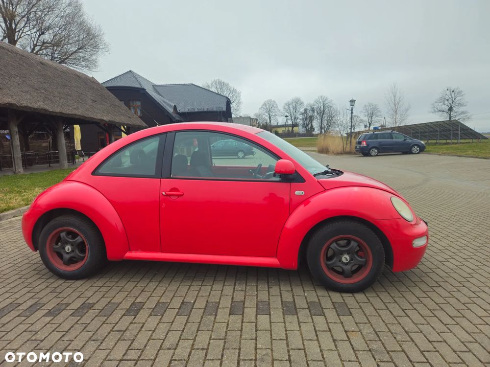 Volkswagen New Beetle - 2