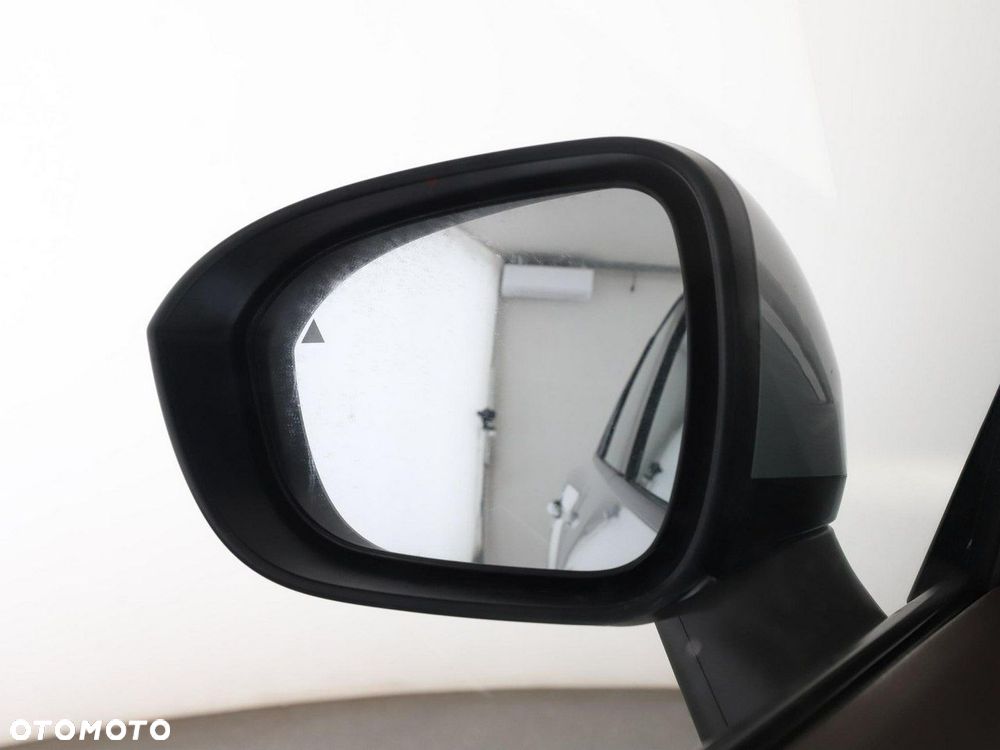 Nissan X-Trail 1.5 VC-T e-POWER N-Connecta e-4ORCE 7os - 38