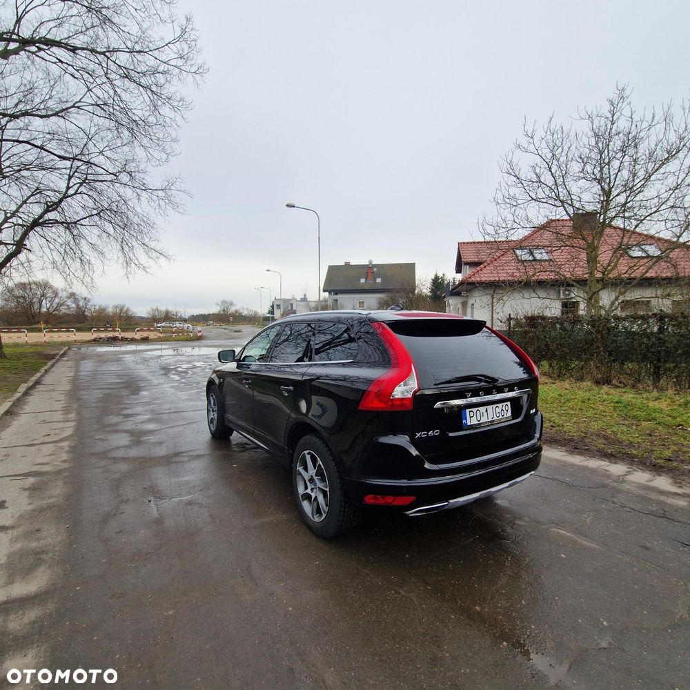 Volvo XC 60 D4 Drive-E Ocean Race - 13