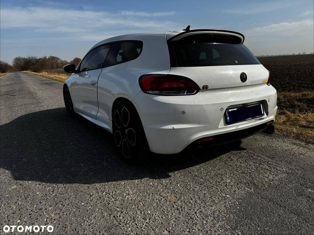 Volkswagen Scirocco 2.0 TSI DSG - 2