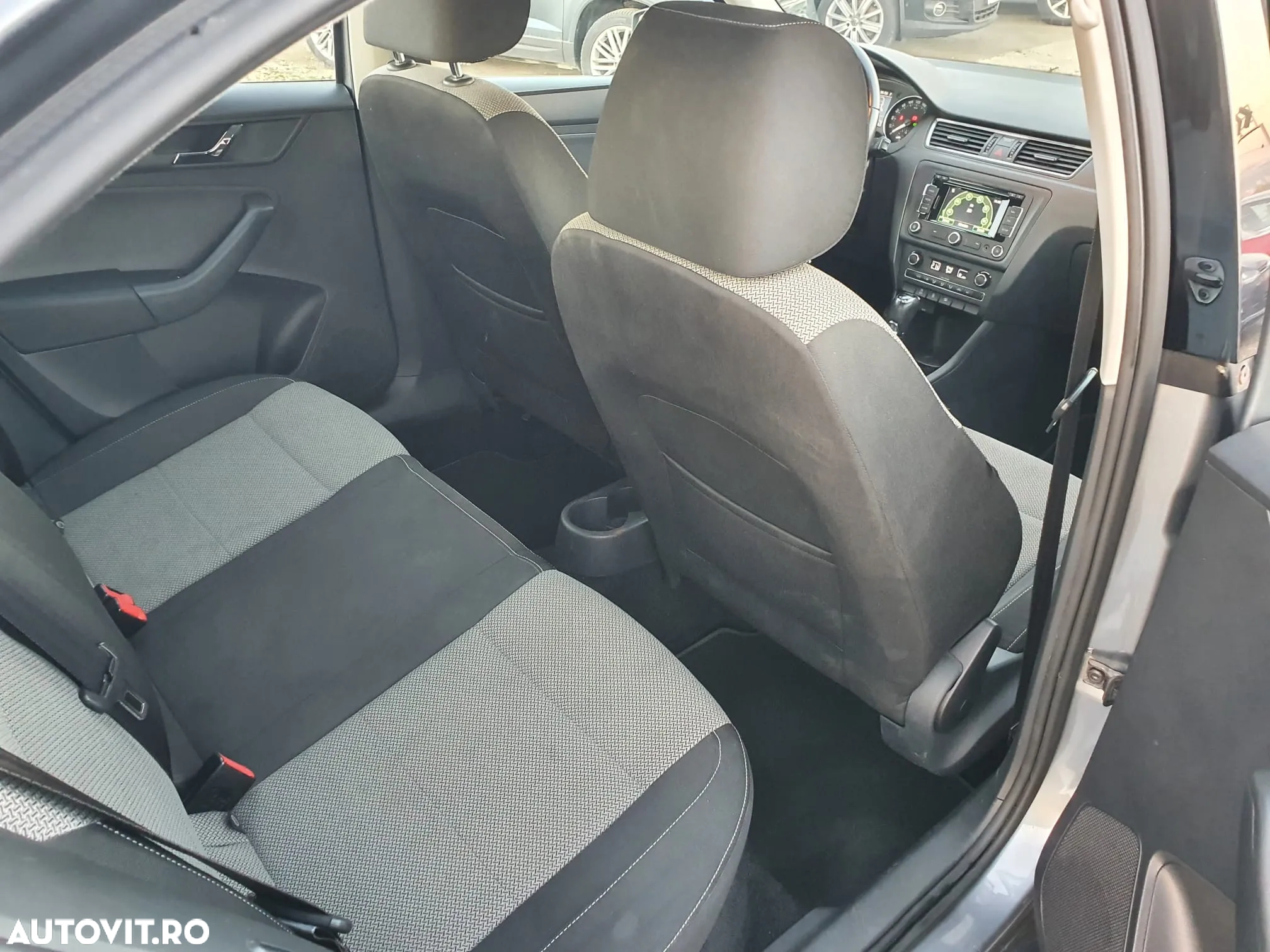 Skoda RAPID Spaceback 1.4 TSI DSG Elegance Green tec - 6