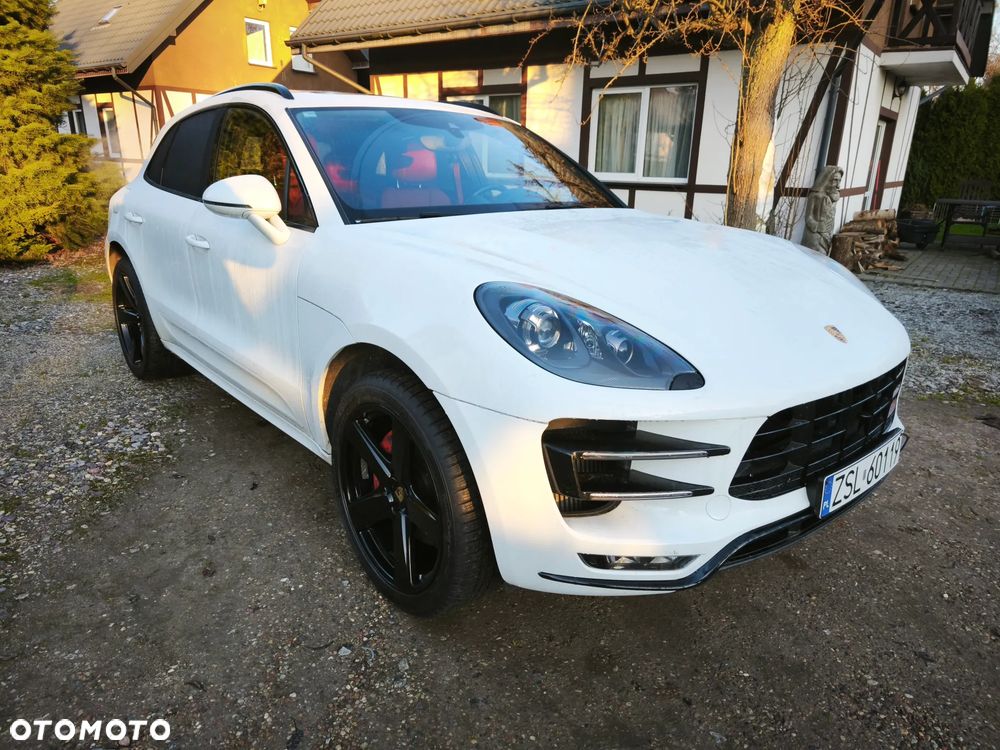Porsche Macan Turbo PDK - 35