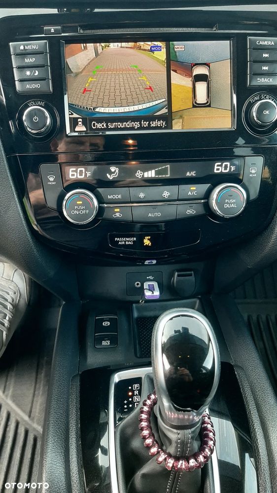 Nissan Rogue - 16
