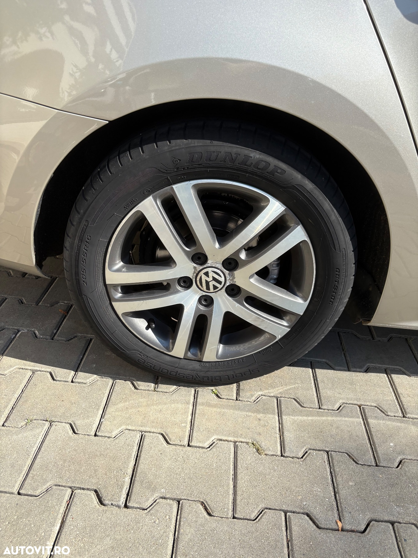 Volkswagen Jetta 2.0 TDI DSG Highline - 23