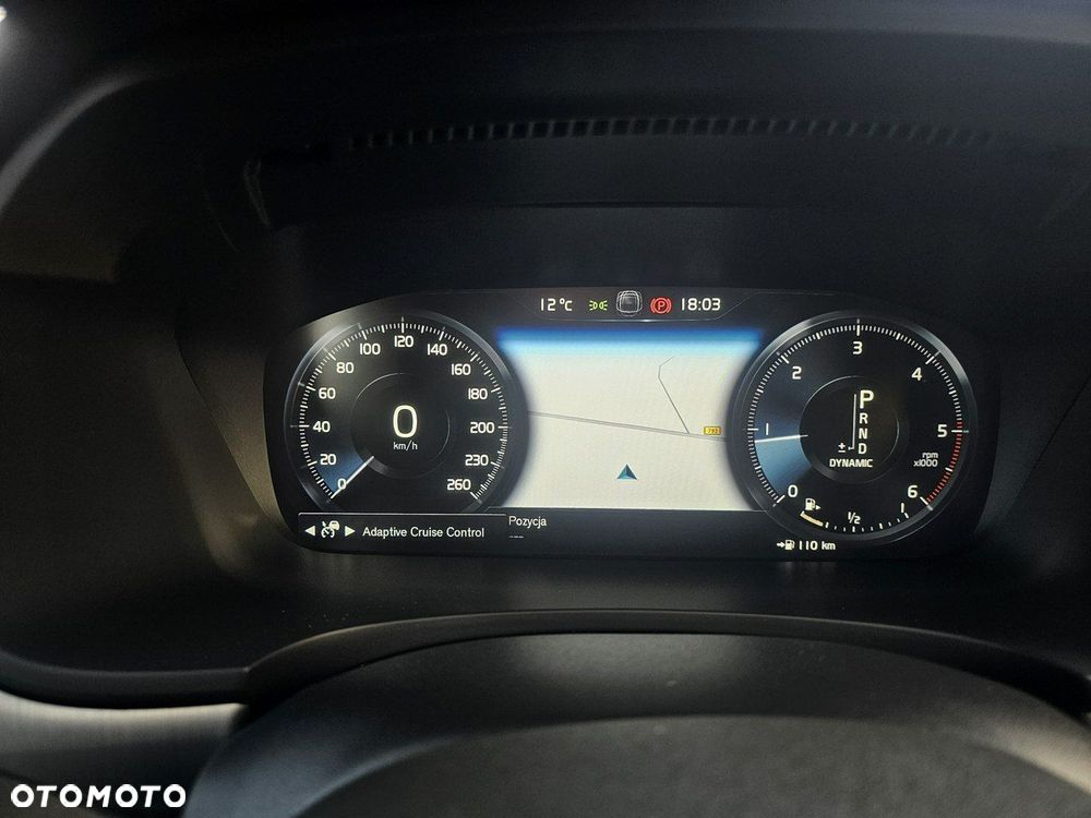 Volvo V90 D4 Momentum Pro - 27