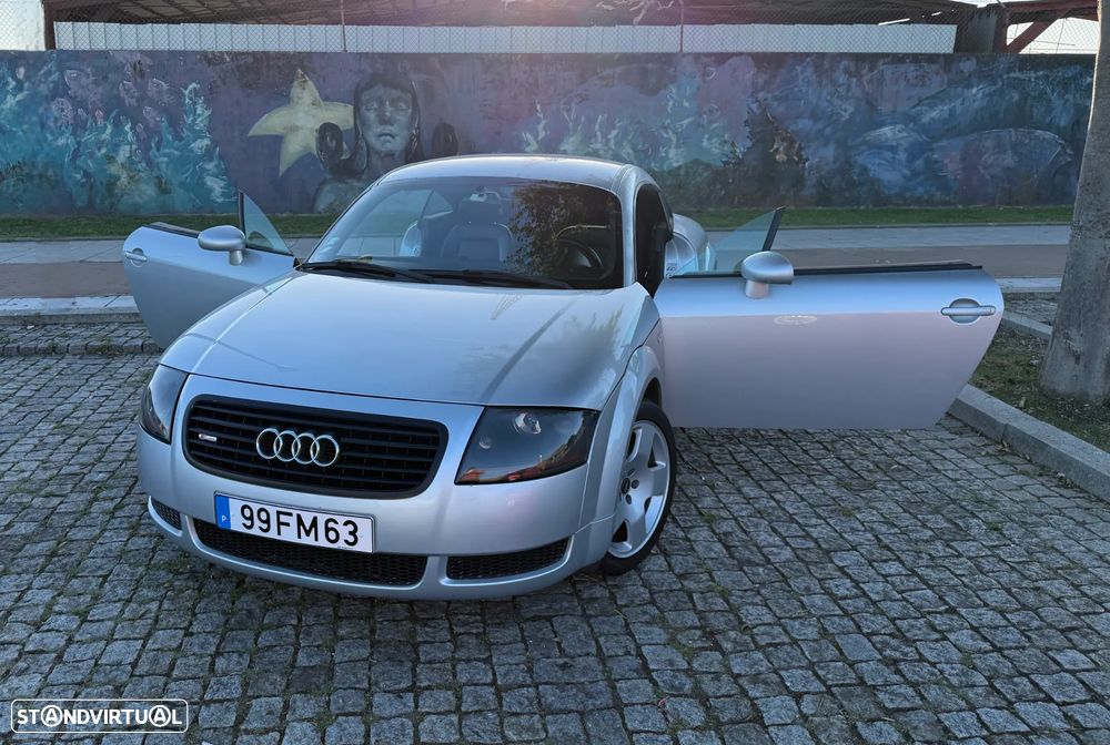 Audi TT Coupé 1.8 T S-line - 3