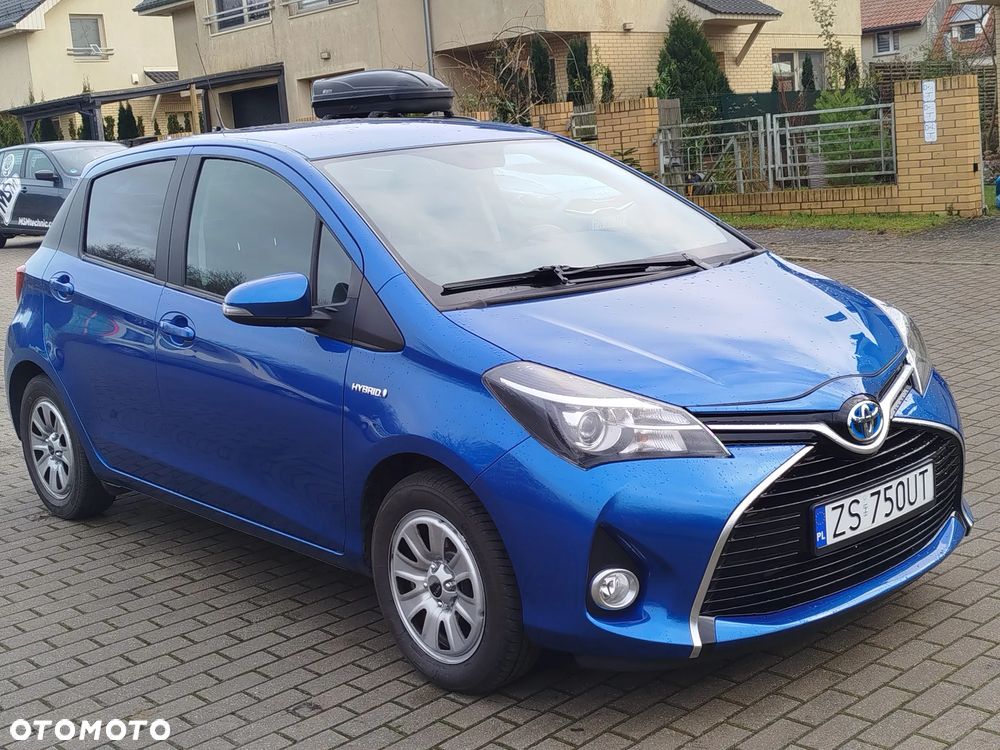 Toyota Yaris Hybrid 100 Premium - 1