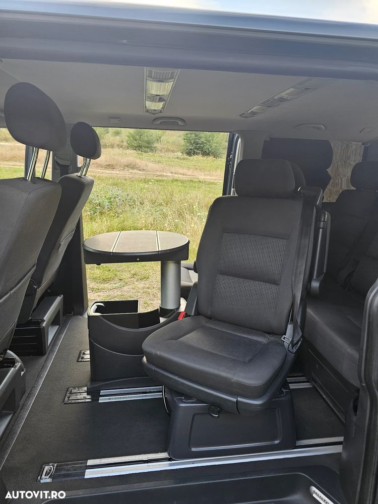 Volkswagen Multivan - 21