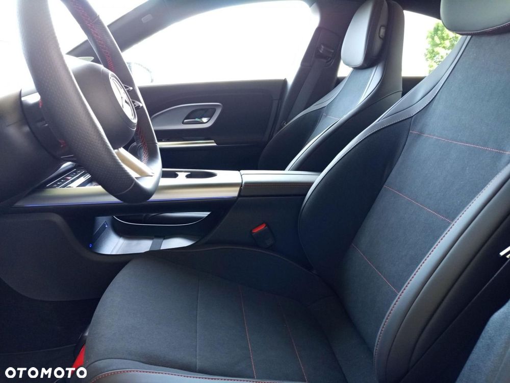 Mercedes-Benz CLA - 11